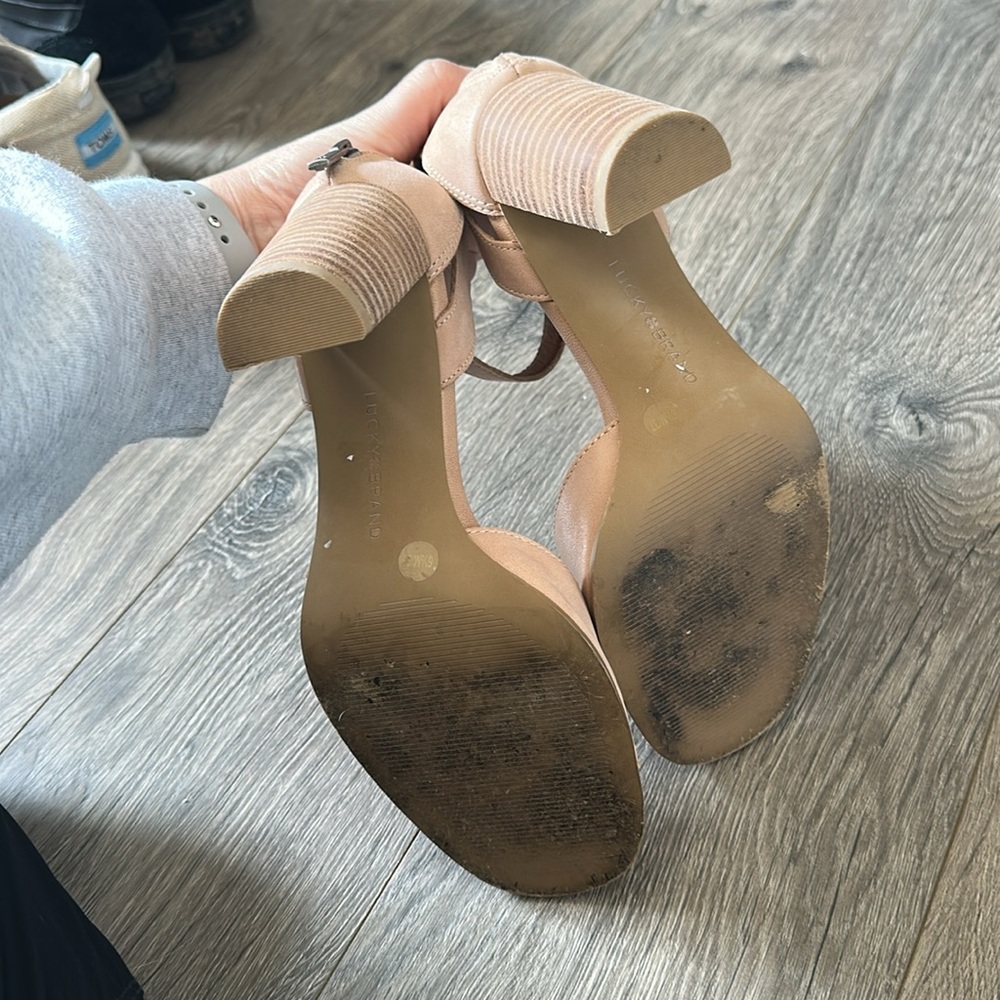 Lucky Brand Nude Heels size 6.5 - Picture 6 of 6